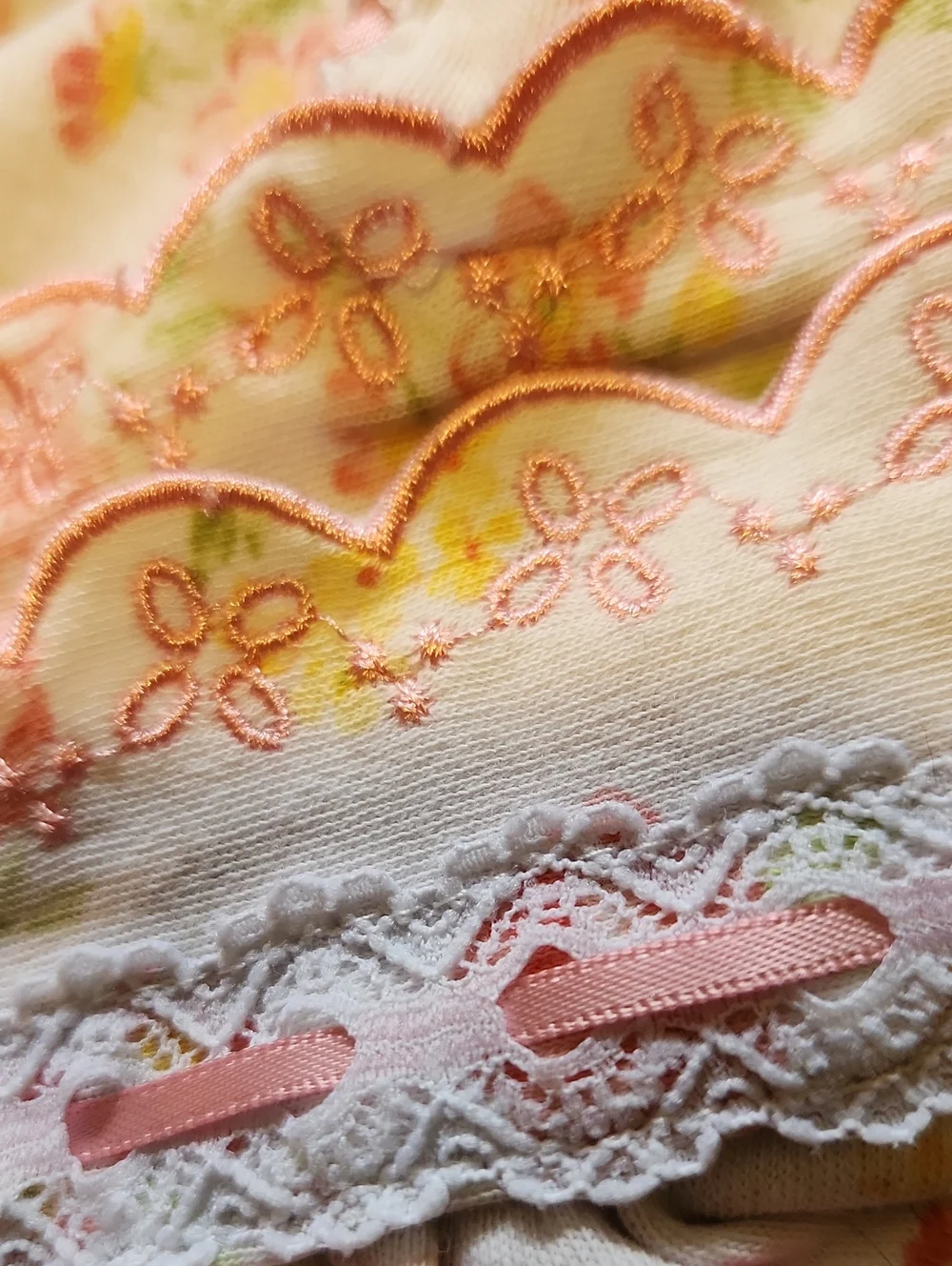 Pink Yellow Floral Nightgown Lace Ribbon Trim Vintage Soft Cottagecore Granny - Picture 13 of 13